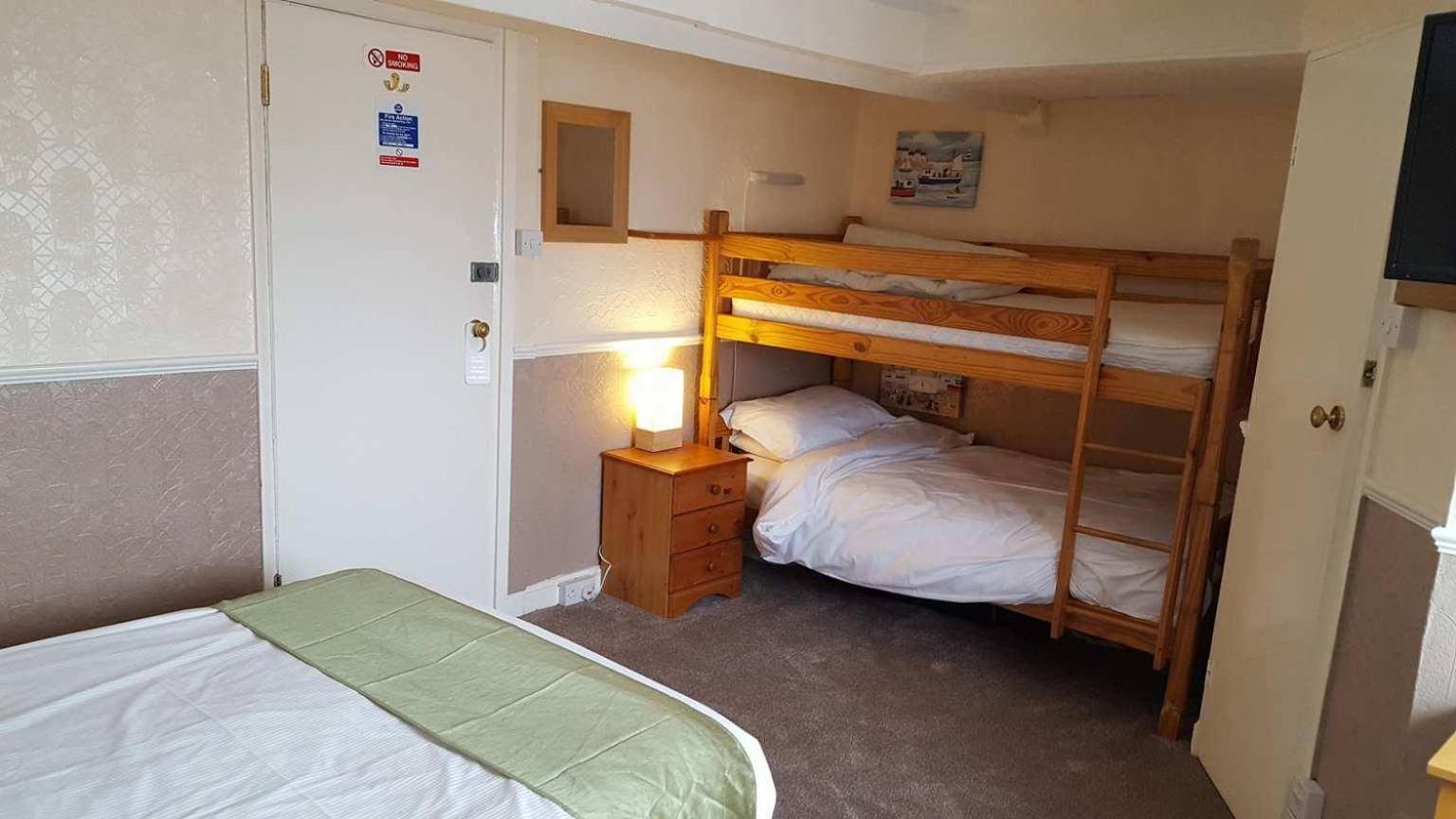Kimberley Seafront Hotel スカーバラ エクステリア 写真
